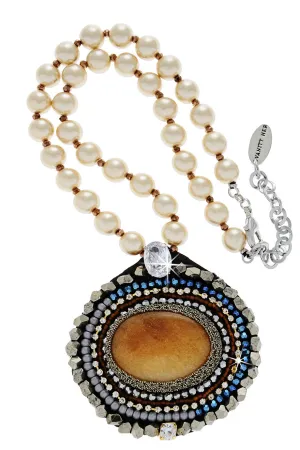 SANDIE Shiny Pearl Pendant