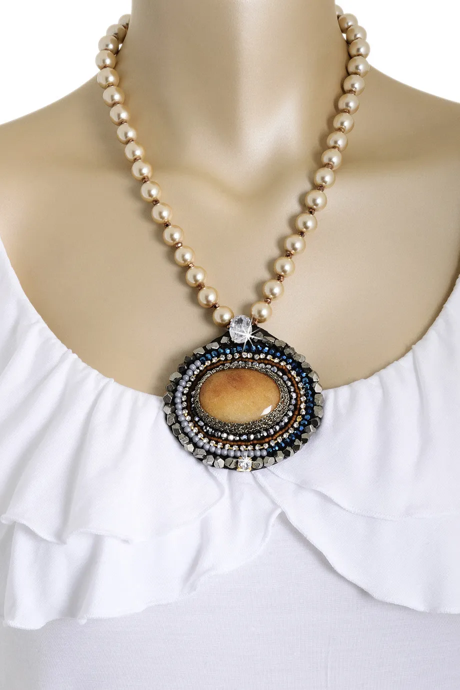 SANDIE Shiny Pearl Pendant